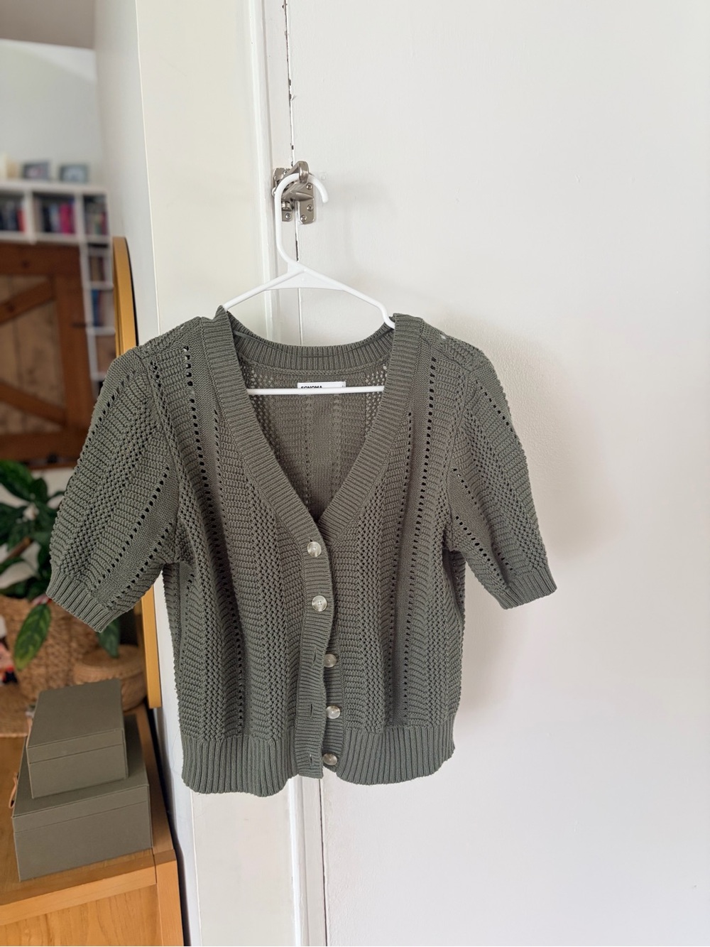 Sonoma Olive Green V-Neck Short-Sleeve Knit Cardigan